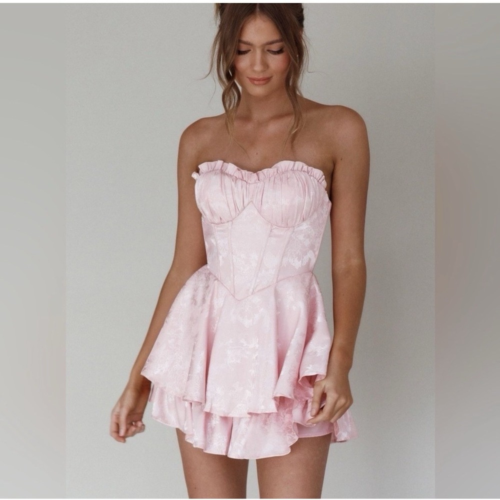 Selfie Leslie Paris Muse Gathered Bust Romper Baby Pink, Size Small